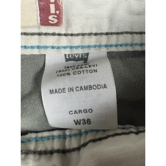 Vintage Levi's Cargo Shorts Mens 36 Olive Green Y2K Distressed Hiking Outdoors - Picture 4 of 9